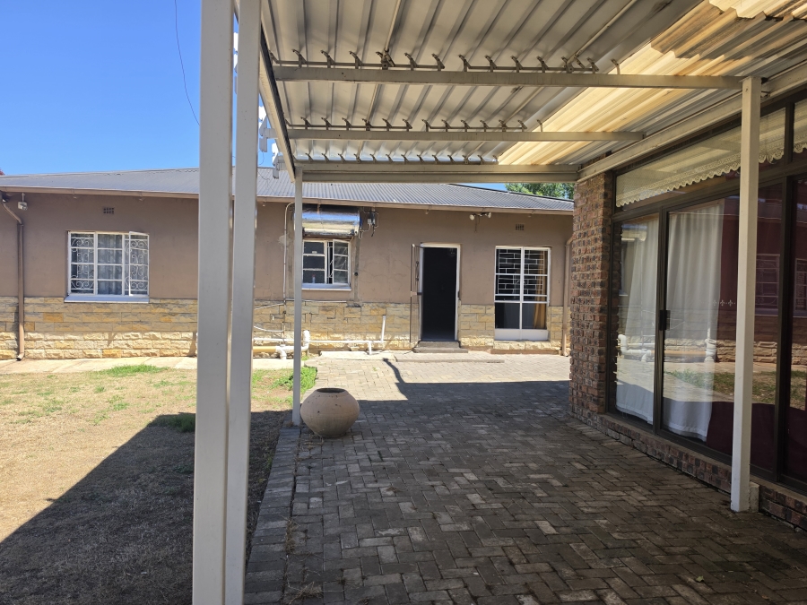 4 Bedroom Property for Sale in Wilgehof Free State